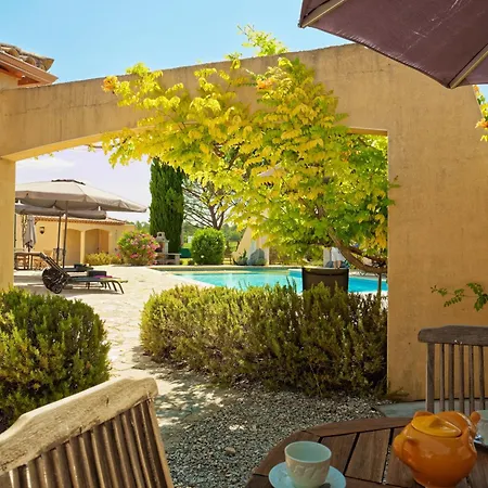 Bed & Breakfast Des Cammaous Vacquieres (Herault)
