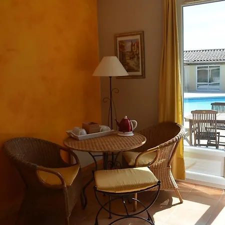 Des Cammaous 3* Vacquières